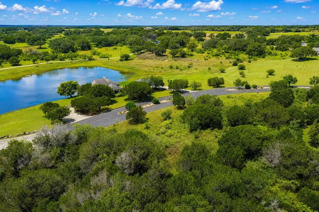 112 Ridge Harbor Drive Spicewood TX 78669