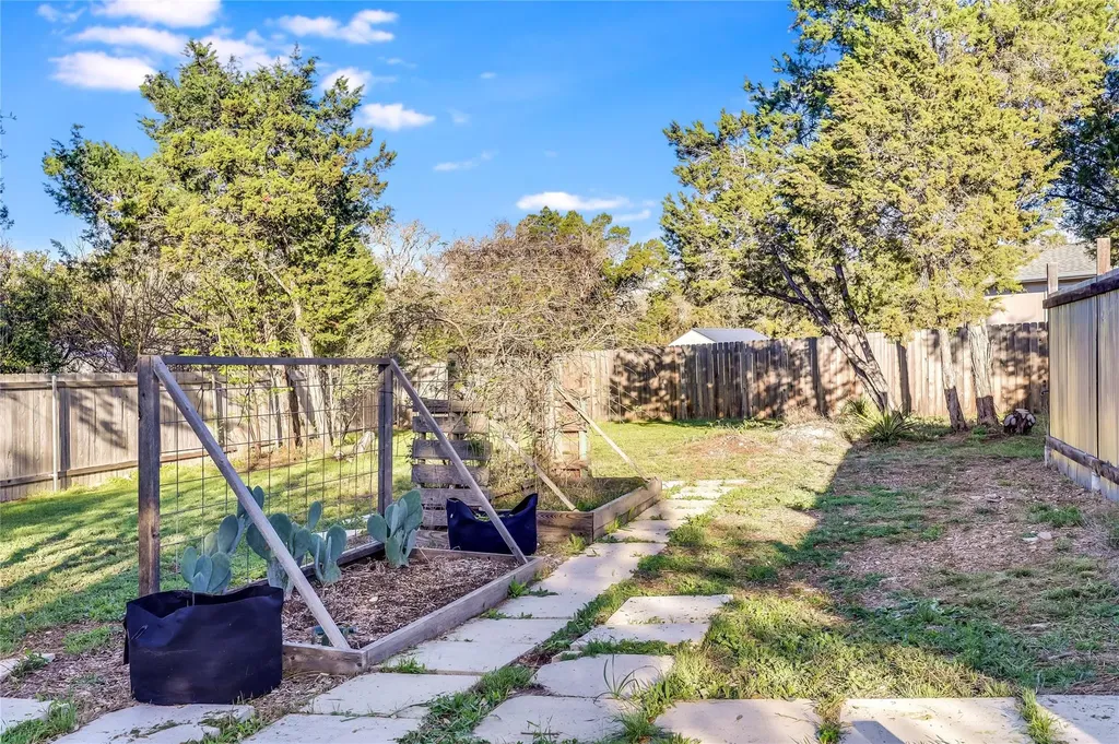21522 Horseshoe Loop Lago Vista TX 78645