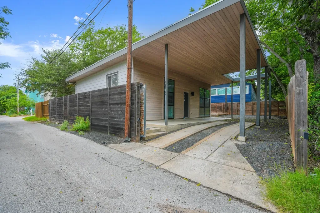 2103 E 14th Street Austin TX 78702