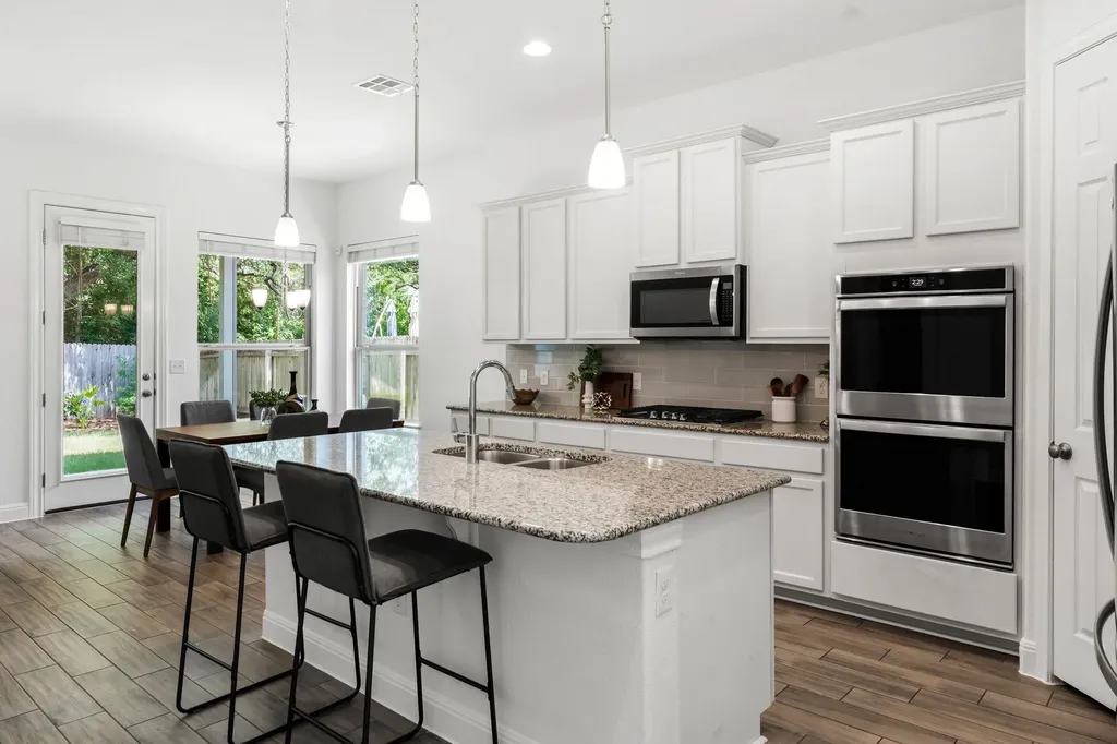 226 Orange Mimosa Lane Leander TX 78641