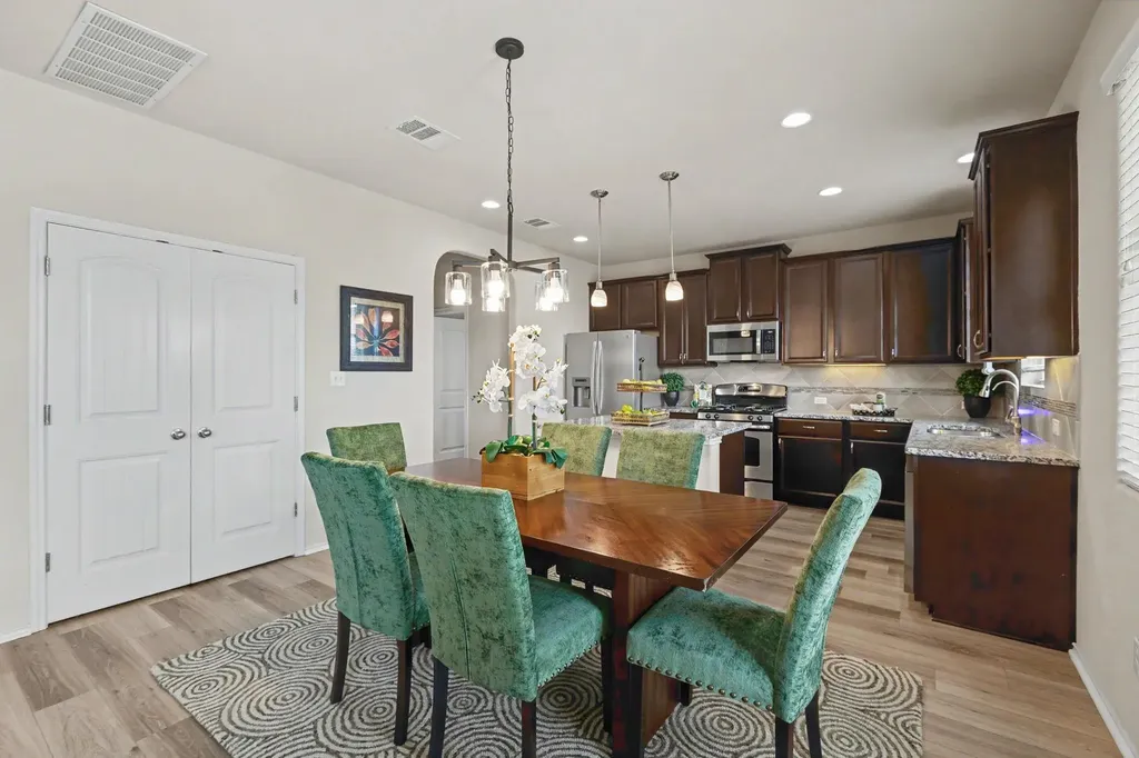 7424 Sunset Heights Circle Austin TX 78735