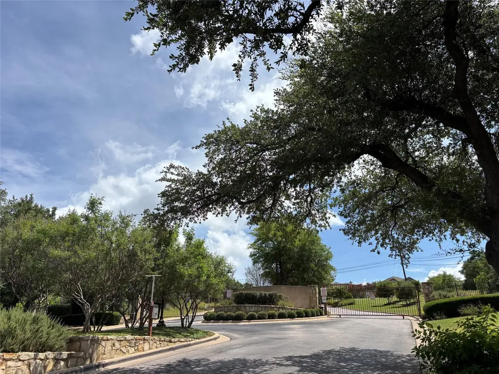 7424 Sunset Heights Circle Austin TX 78735