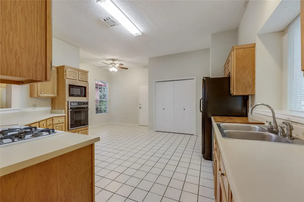 12610 Dove Valley Trail Austin TX 78729