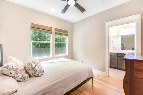 112 E 54th Street Austin TX 78751