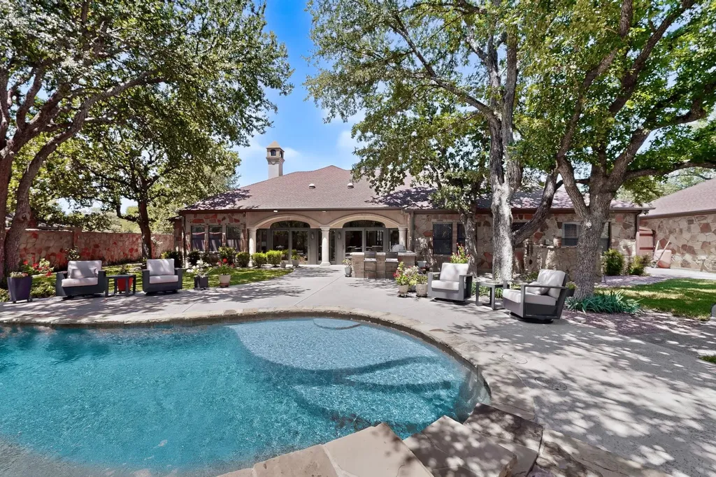 116 Roble Roja Drive Georgetown TX 78633
