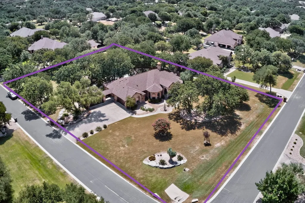 116 Roble Roja Drive Georgetown TX 78633
