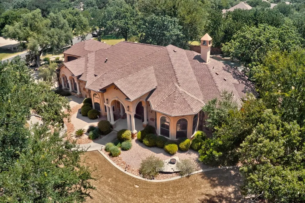 116 Roble Roja Drive Georgetown TX 78633