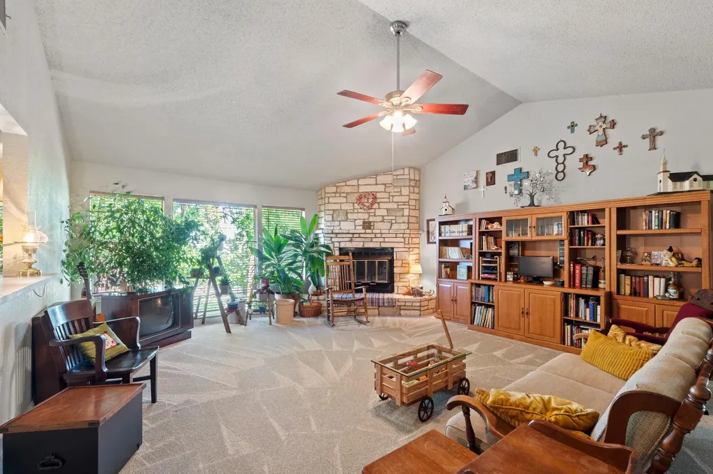 701 Berry Lane Georgetown TX 78626