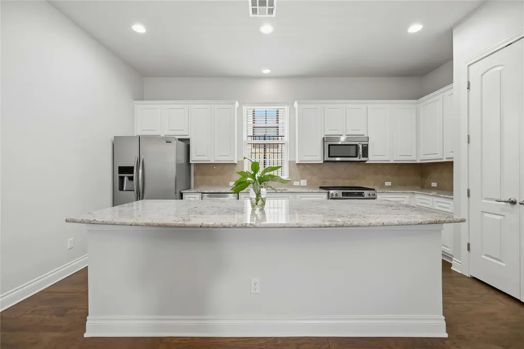 304 Belforte Avenue Austin TX 78734