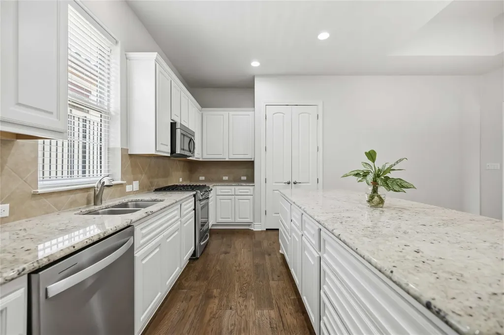 304 Belforte Avenue Austin TX 78734