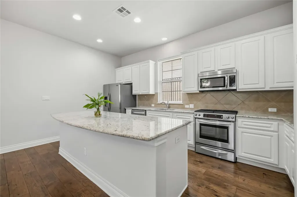 304 Belforte Avenue Austin TX 78734
