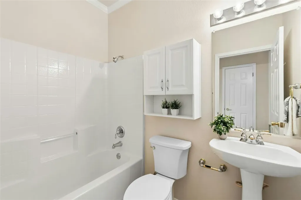 402 Colorado River Road Georgetown TX 78633