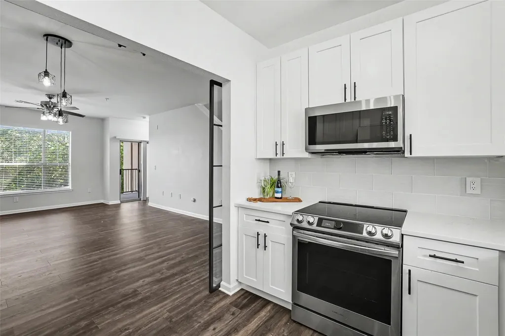 11203 Ranch Road 2222 Austin TX 78730