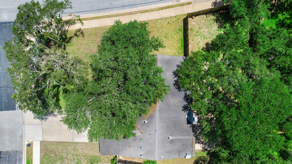 7906 Wycombe Drive Austin TX 78749