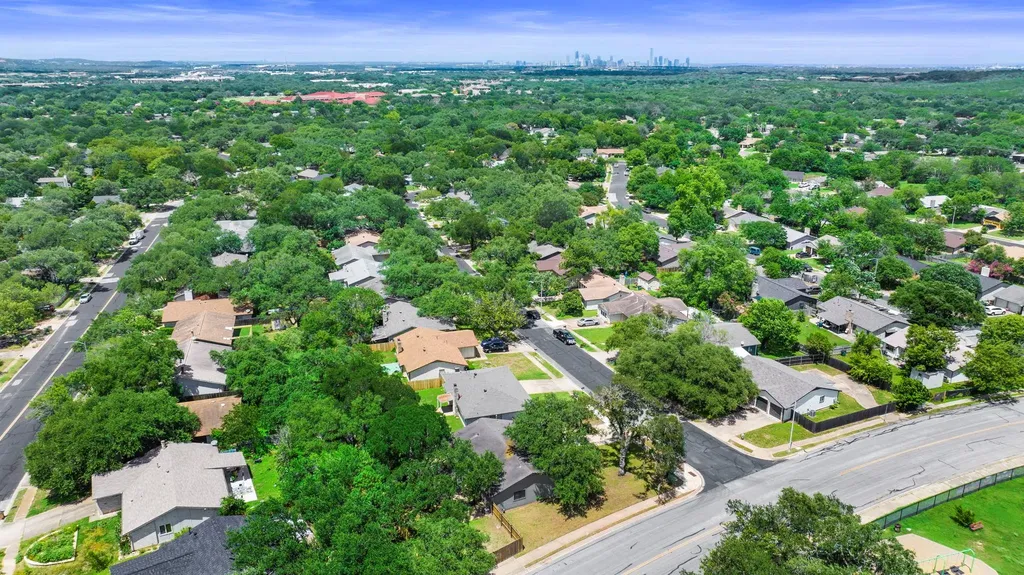 7906 Wycombe Drive Austin TX 78749