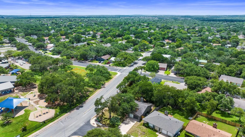 7906 Wycombe Drive Austin TX 78749