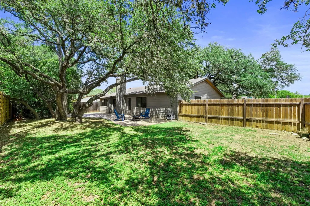 7906 Wycombe Drive Austin TX 78749