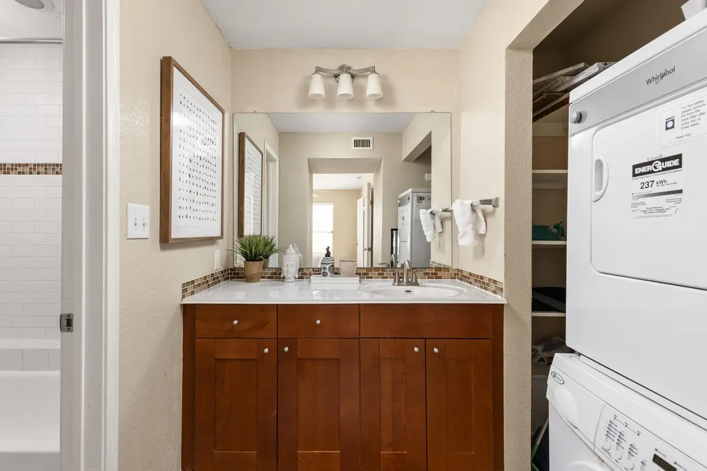 7685 Northcross Drive Austin TX 78757