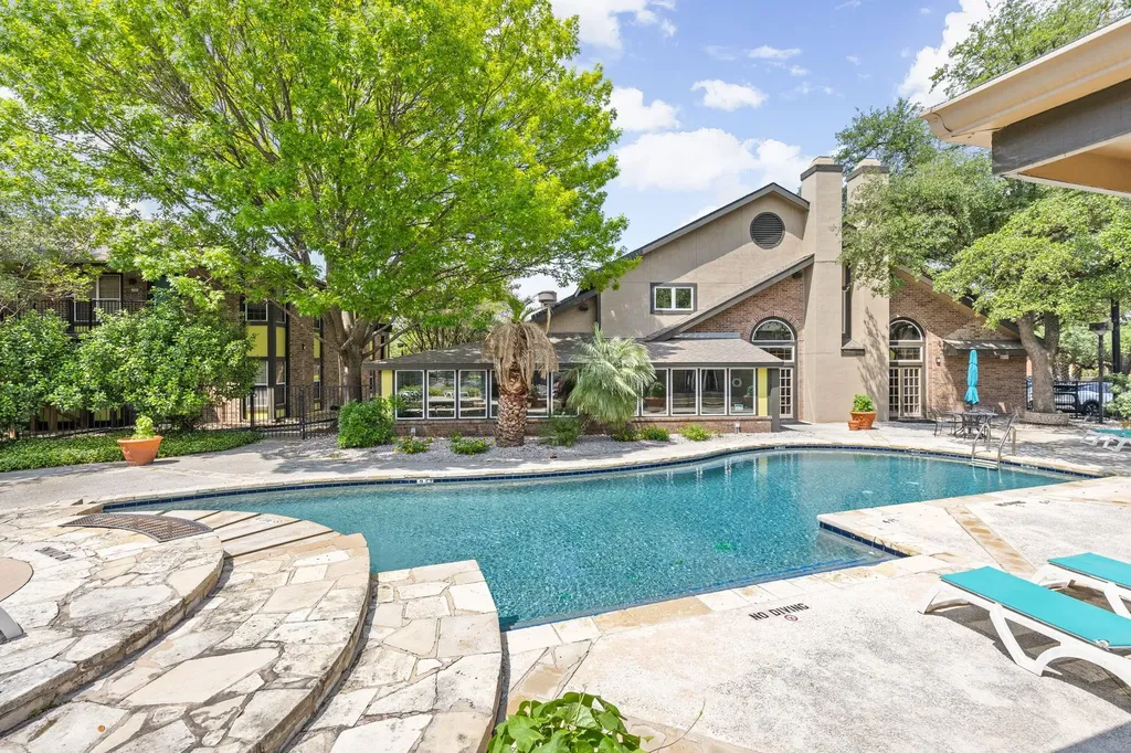 7685 Northcross Drive Austin TX 78757