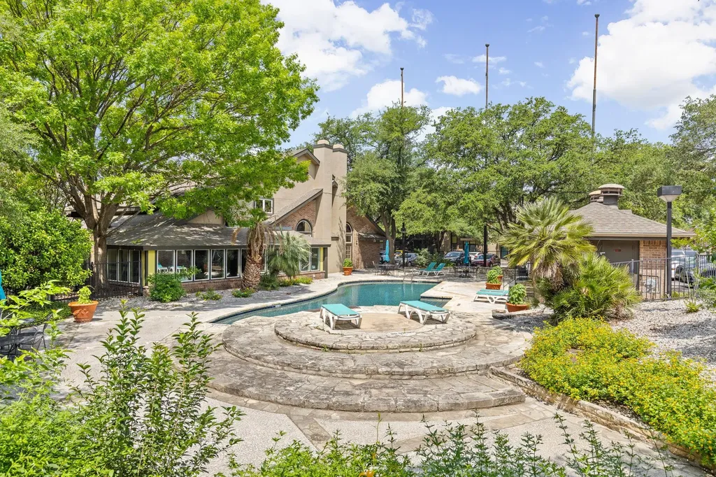 7685 Northcross Drive Austin TX 78757