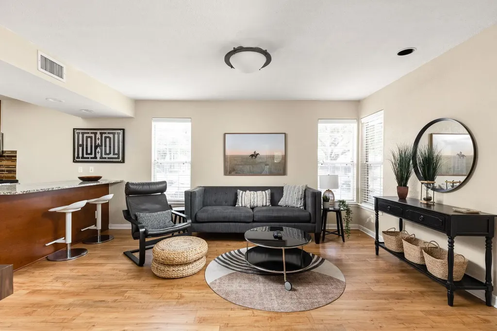 7685 Northcross Drive Austin TX 78757