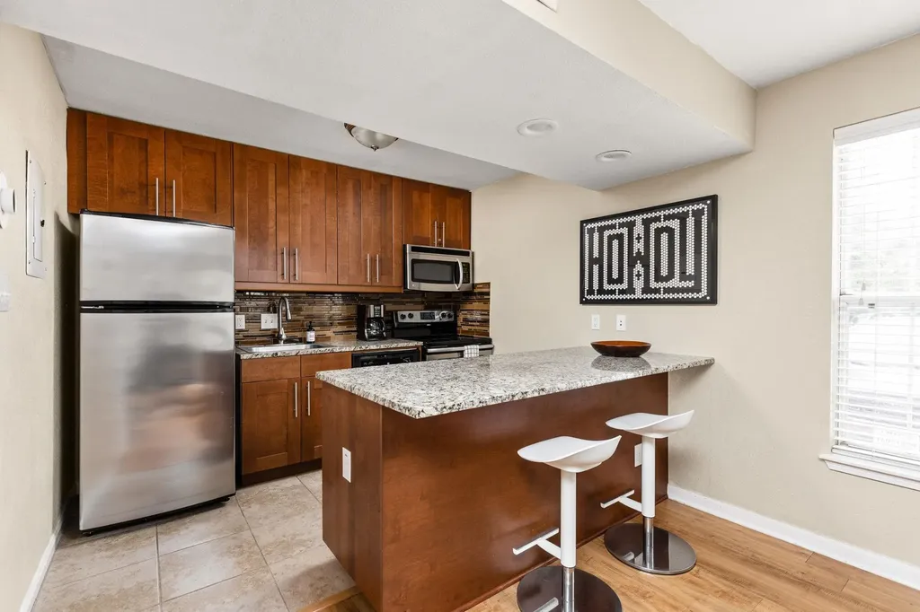 7685 Northcross Drive Austin TX 78757