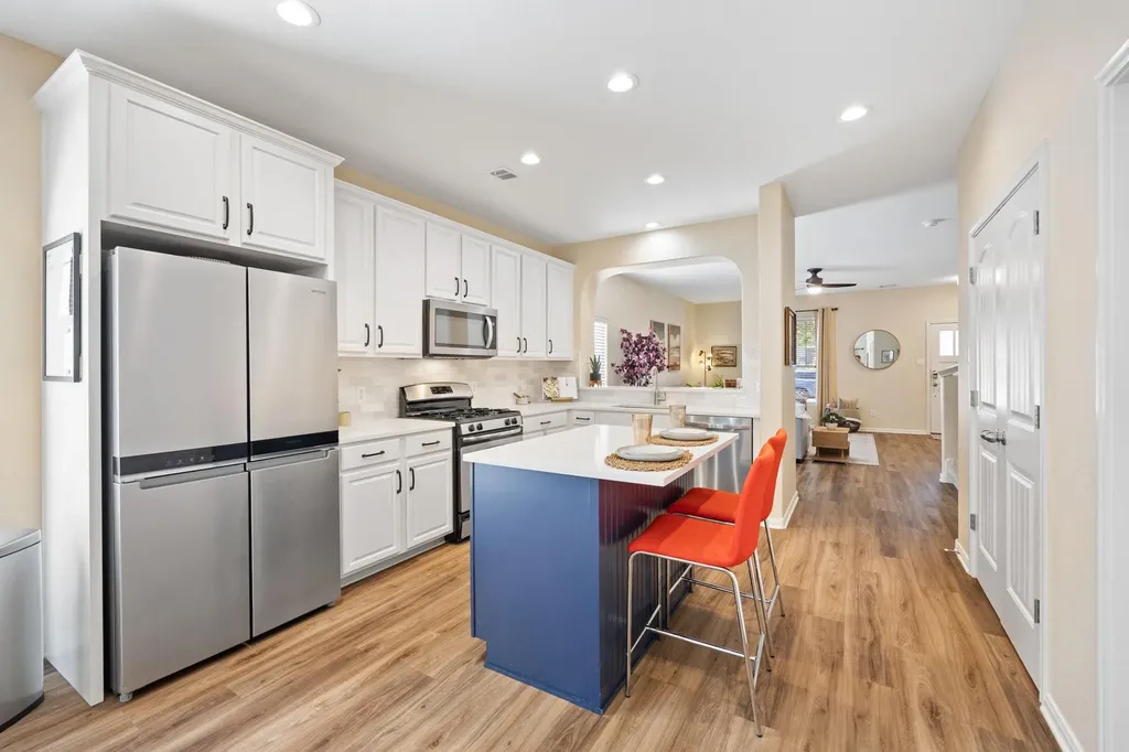 2200 Amur Drive Austin TX 78745