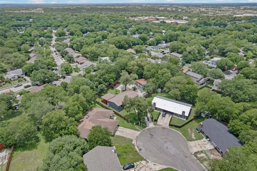 5106 Spruce Cove Austin TX 78744