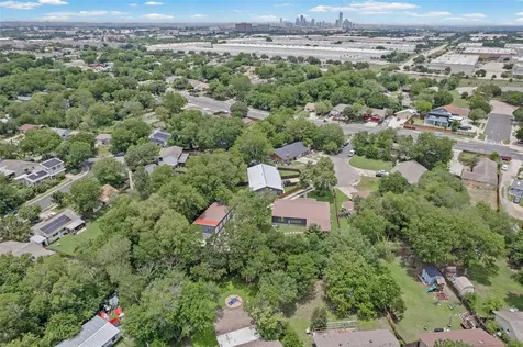5106 Spruce Cove Austin TX 78744