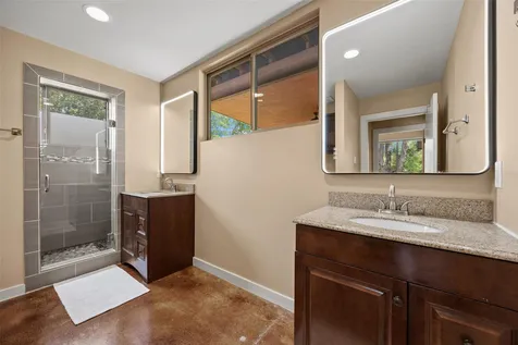 5106 Spruce Cove Austin TX 78744