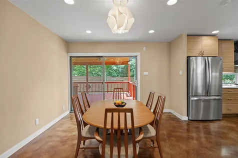 5106 Spruce Cove Austin TX 78744