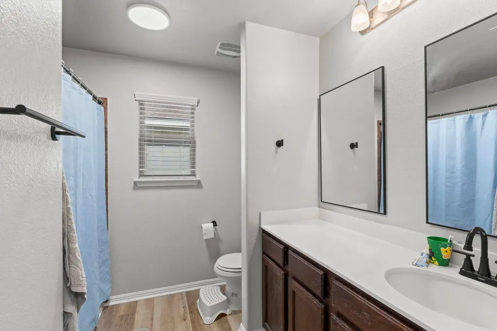 424 Wapiti Road Buda TX 78610
