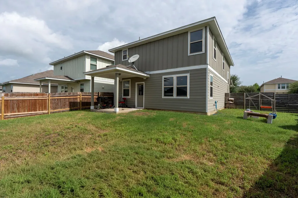 424 Wapiti Road Buda TX 78610