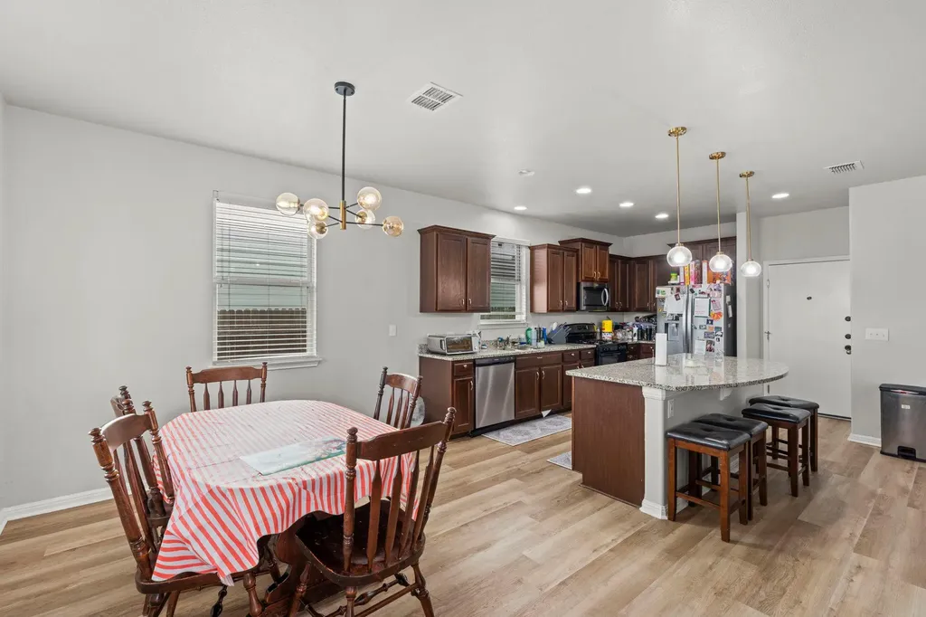 424 Wapiti Road Buda TX 78610