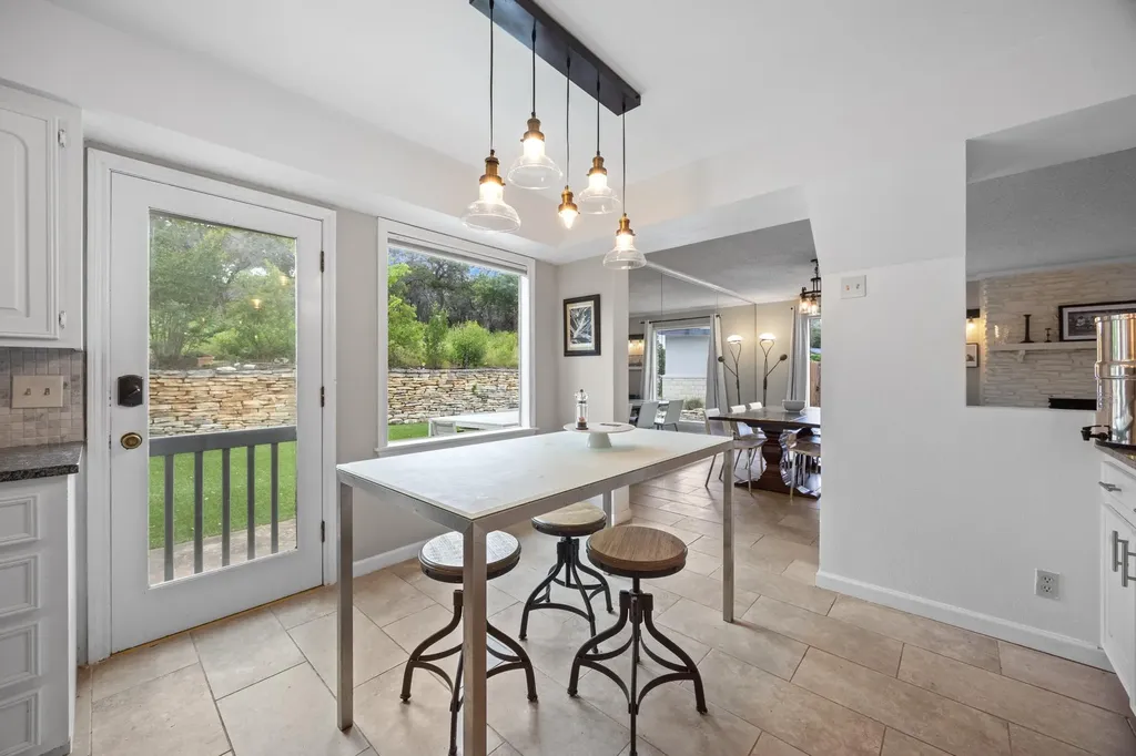 13207 Mansfield Drive Austin TX 78732