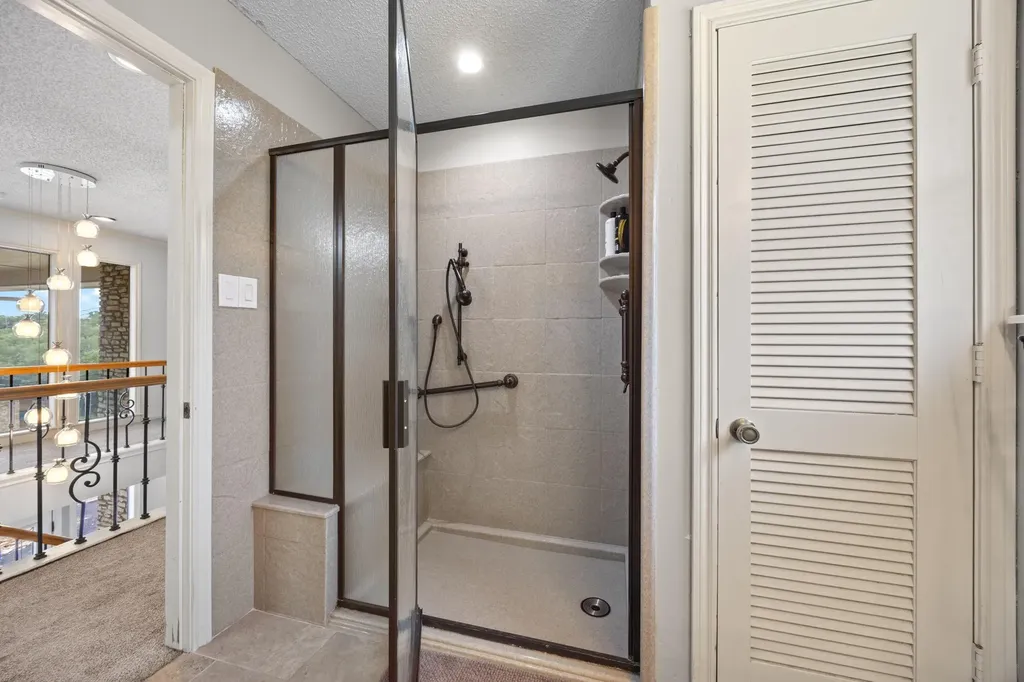 13207 Mansfield Drive Austin TX 78732