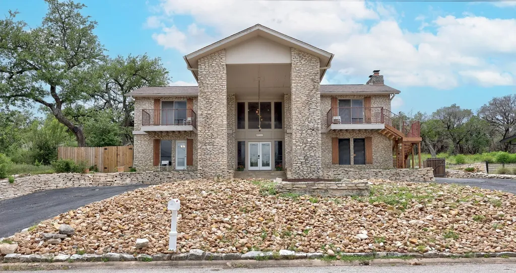 13207 Mansfield Drive Austin TX 78732