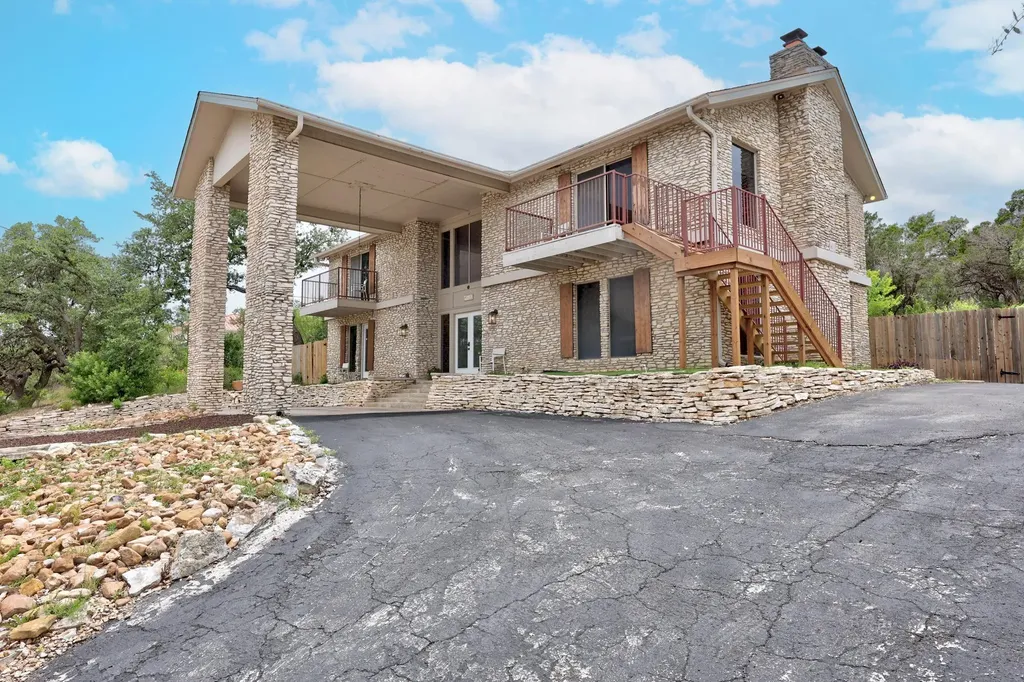 13207 Mansfield Drive Austin TX 78732