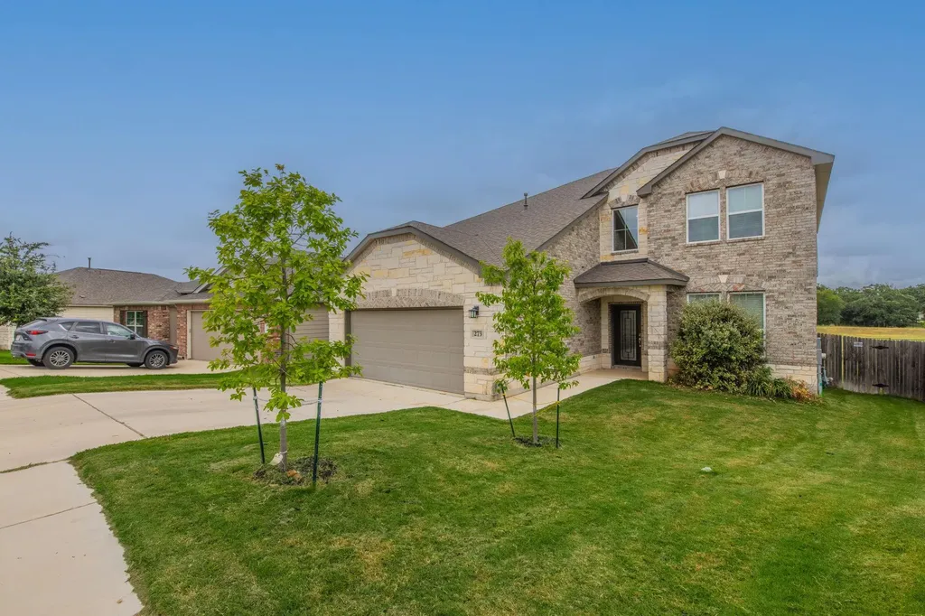 273 Falling Star Lane Georgetown TX 78628