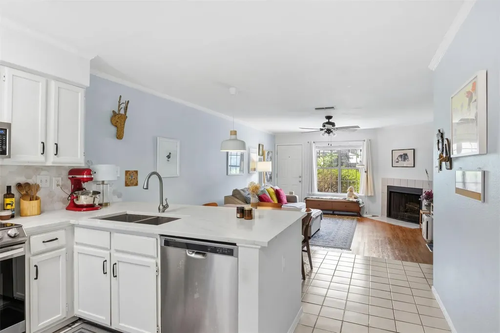 2215 Post Road Austin TX 78704