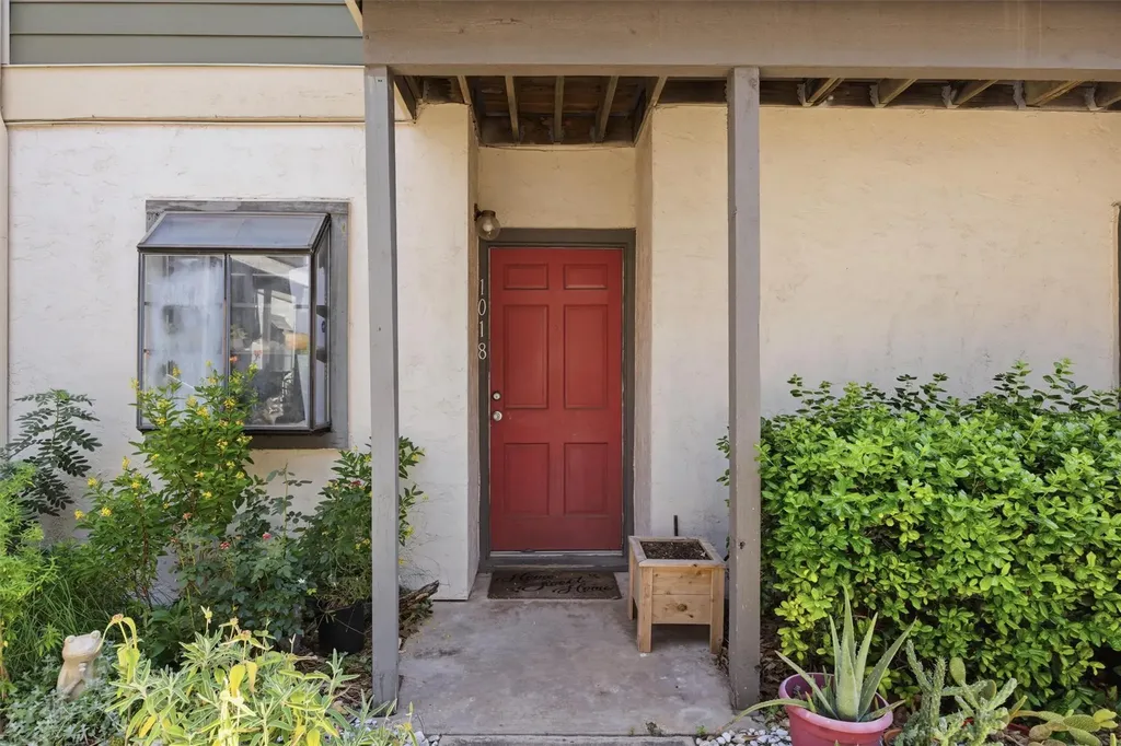 2215 Post Road Austin TX 78704
