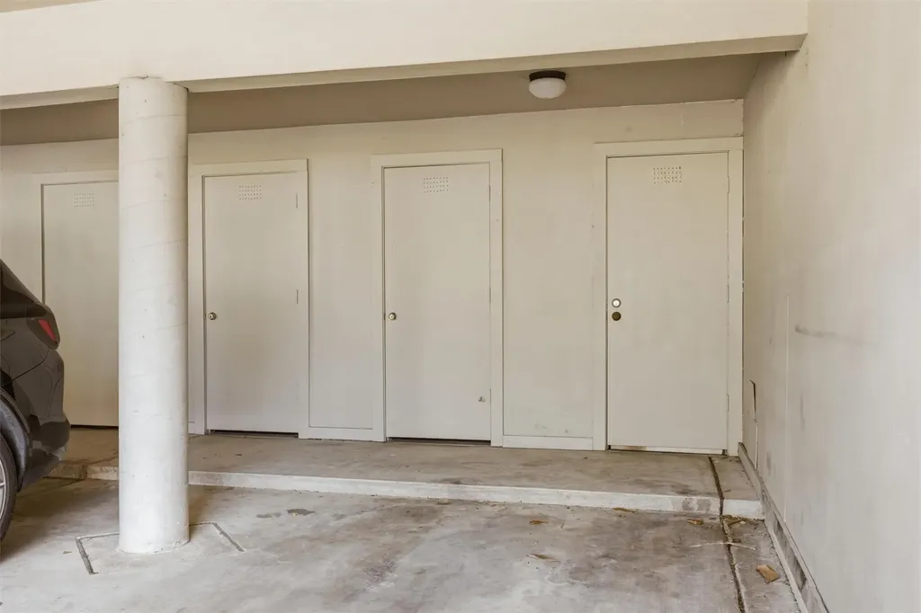 2215 Post Road Austin TX 78704