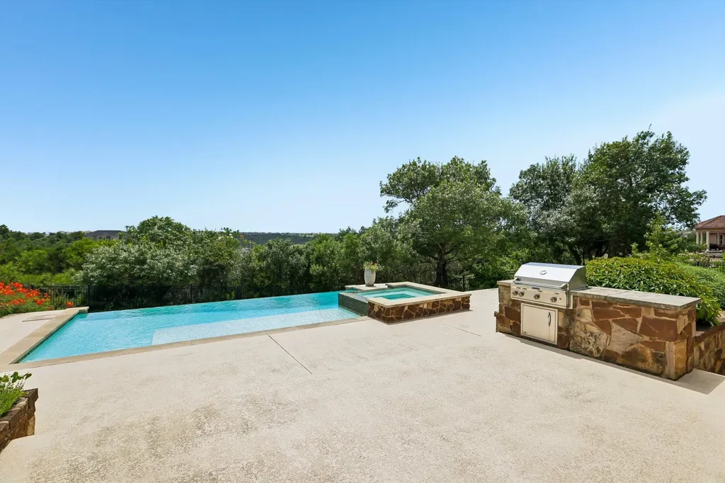 1528 El Cielo Leander TX 78641