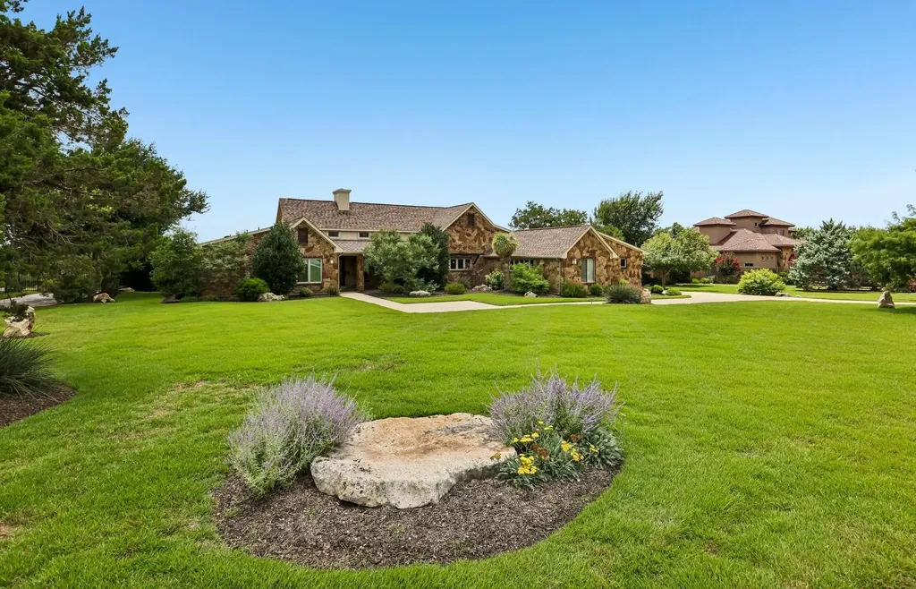1528 El Cielo Leander TX 78641