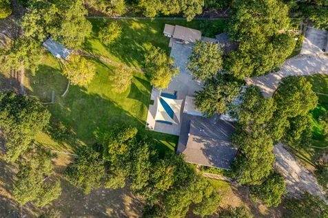 1474 County Road B Lexington TX 78947