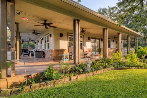 1474 County Road B Lexington TX 78947