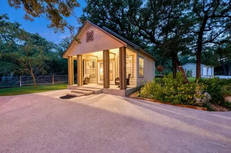 1474 County Road B Lexington TX 78947