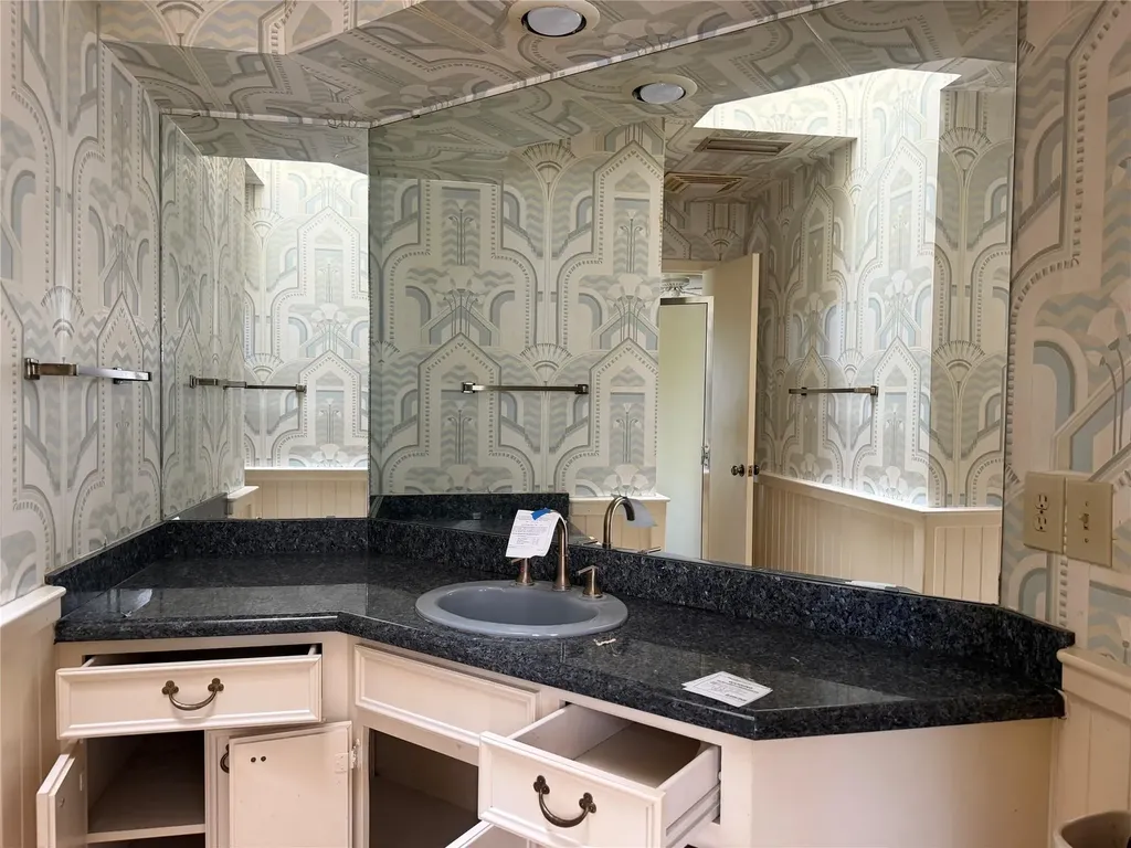 808 Ox Bow Horseshoe Bay TX 78657