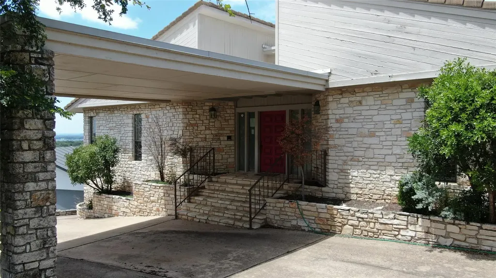 808 Ox Bow Horseshoe Bay TX 78657