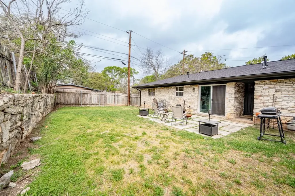 4407 Terrilance Drive Austin TX 78741